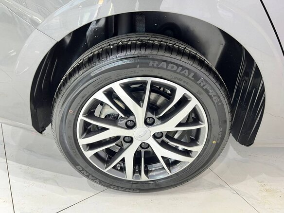 2023 Geely Emgrand II, серый, 1320000 рублей - вид 17