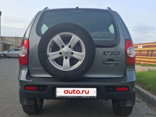 2017 Chevrolet Niva I Рестайлинг, серый, 750000 рублей, вид 4