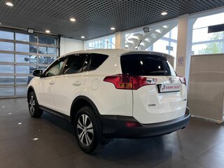 2015 Toyota RAV4 IV (XA40), белый, 1690000 рублей, вид 5