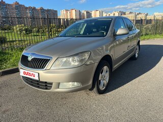 2011 Skoda Octavia II (A5) Рестайлинг, серебристый, 670000 рублей, вид 2