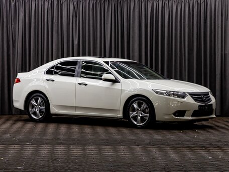 2011 Honda Accord VIII Рестайлинг, белый, 1395000 рублей, вид 3