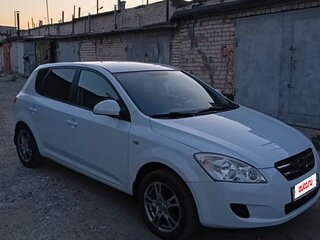 2009 Kia Ceed I, белый, 565000 рублей, вид 3