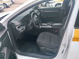 2024 Geely Emgrand II, белый, 1154000 рублей, вид 5