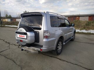 2011 Mitsubishi Pajero IV, серебристый, 1950000 рублей, вид 4