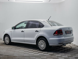 2016 Volkswagen Polo V Рестайлинг, белый, 638000 рублей, вид 3