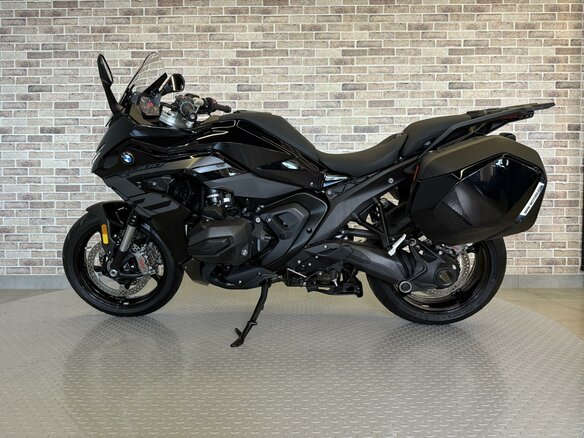 2025 BMW R 1300 RS, чёрный - вид 7