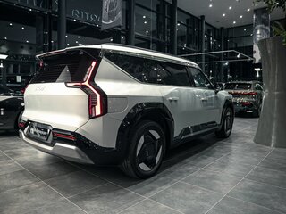 2023 Kia EV9 GT-Line, серый, 8770000 рублей, вид 5