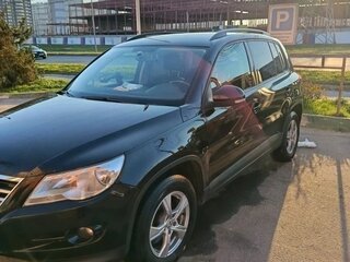 2011 Volkswagen Tiguan I, чёрный, 980000 рублей, вид 1