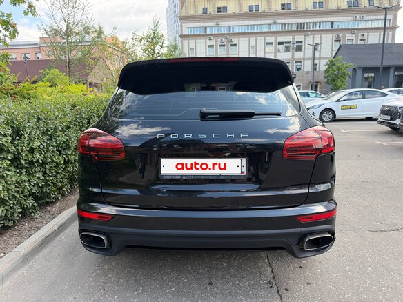 2015 Porsche Cayenne Diesel II Рестайлинг (958), чёрный, 4900000 рублей - вид 3