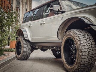 2022 Ford Bronco VI, серый, 7900000 рублей, вид 2