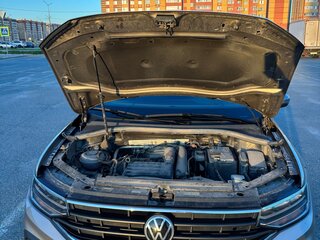 2021 Volkswagen Tiguan II Рестайлинг, коричневый, 2540000 рублей, вид 3