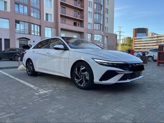 2025 Hyundai Elantra VII (CN7) Рестайлинг, белый, 1920000 рублей, вид 2