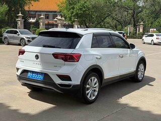 2022 Volkswagen T-Roc I (China Market), белый, 1325000 рублей, вид 4