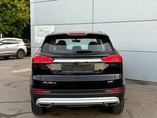 2022 Geely Atlas Pro, чёрный, 1408000 рублей, вид 5