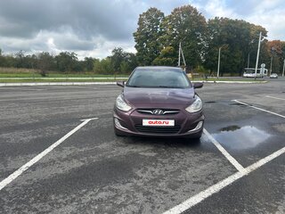 2013 Hyundai Solaris I, фиолетовый, 820000 рублей, вид 2