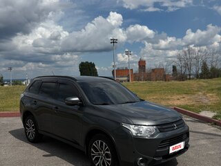 2014 Mitsubishi Outlander III Рестайлинг, серый, 1380000 рублей, вид 2