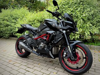 2017 Yamaha MT-10, чёрный, 1250000 рублей, вид 2