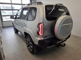 2026 Lada (ВАЗ) Niva Travel I Рестайлинг, серебристый, 1809000 рублей, вид 3