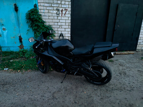 1999 Yamaha YZF-R1, чёрный, 180000 рублей, вид 3