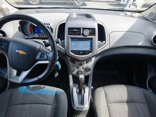 2014 Chevrolet Aveo II, серый, 650000 рублей, вид 5