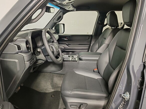 2026 Toyota Land Cruiser Prado 250 Series, серый, 11200000 рублей - вид 12