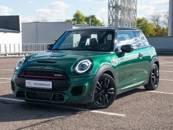 2020 Mini Hatch JCW III (F55/F56) Рестайлинг, зелёный, 2277000 рублей