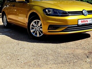 2018 Volkswagen Golf VII Рестайлинг, коричневый, 1650000 рублей, вид 4