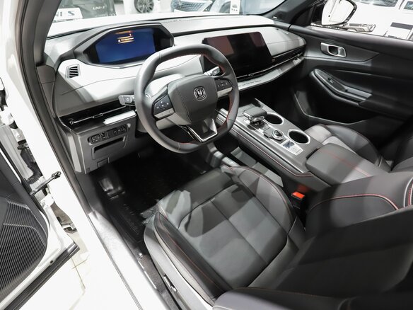 2024 Changan UNI-S I, белый - вид 11
