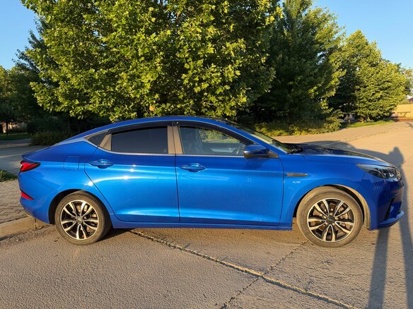 2023 JAC J7 I, синий, 1000000 рублей - вид 2