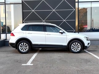 2018 Volkswagen Tiguan II, белый, 2033000 рублей, вид 5