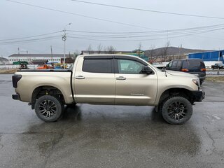 2007 Toyota Tundra CrewMax II, золотистый, 2999999 рублей, вид 2