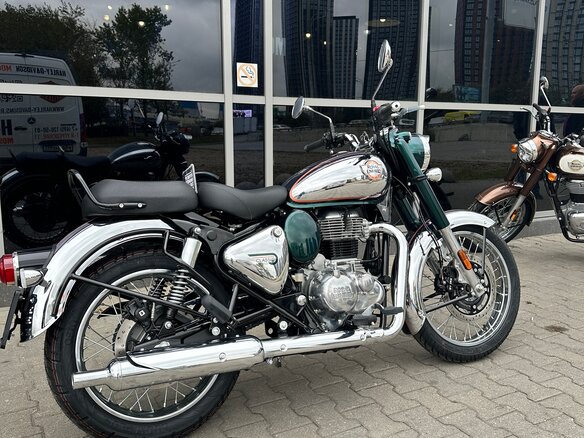 2026 Royal Enfield Classic 350, зелёный, 526000 рублей - вид 5