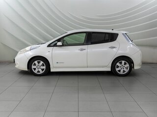 2011 Nissan Leaf (EM61) I (ZE0/AZE0), белый, 598000 рублей, вид 4
