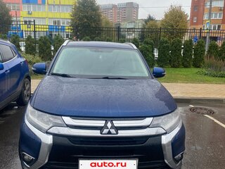 2015 Mitsubishi Outlander III Рестайлинг 2, синий, 1700000 рублей, вид 2