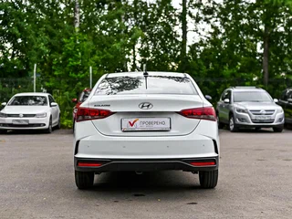 2020 Hyundai Solaris II Рестайлинг, белый, 1352000 рублей, вид 4