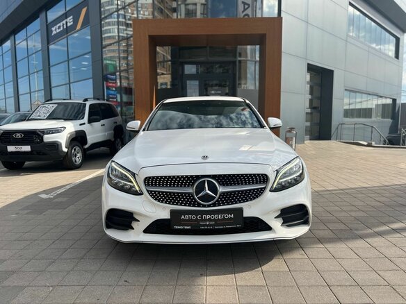 2018 Mercedes-Benz C-Класс 180 IV (W205) Рестайлинг, белый - вид 1
