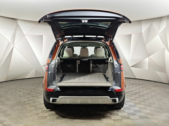 2018 Land Rover Discovery V, оранжевый, 3425000 рублей - вид 11