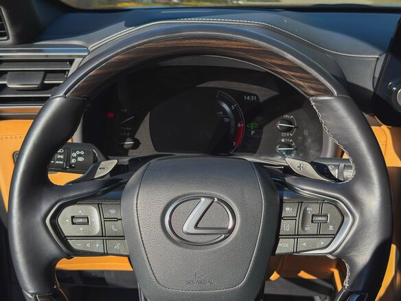 2022 Lexus LX 600 IV, чёрный, 16500000 рублей - вид 14