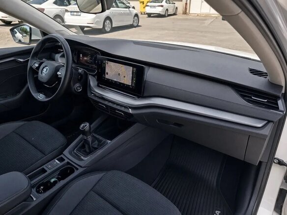 2023 Skoda Octavia IV (A8), белый, 2242000 рублей - вид 4