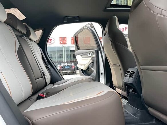 2024 BYD Qin Plus EV 400 I, белый, 1600200 рублей - вид 12