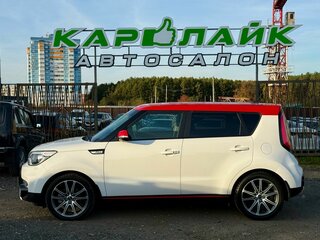 2016 Kia Soul II Рестайлинг, белый, 1699000 рублей, вид 3