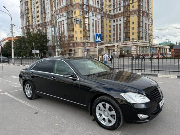 2008 Mercedes-Benz S-Класс 350 Long V (W221), чёрный, 1100000 рублей - вид 2