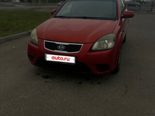 2010 Kia Rio II Рестайлинг, красный, 420000 рублей, вид 1