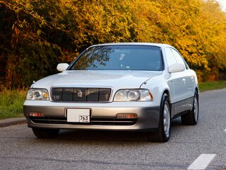 1992 Toyota Crown Majesta I (S140), белый, 1090000 рублей, вид 2