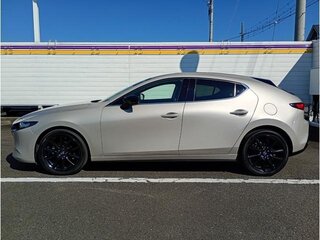 2022 Mazda 3 IV (BP), серебристый, 1425000 рублей, вид 2