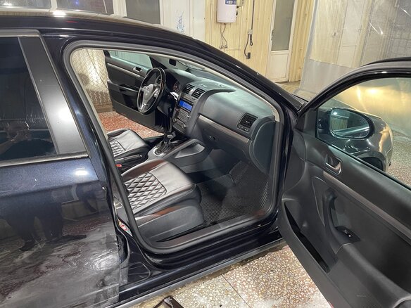 2010 Volkswagen Jetta V, чёрный, 690000 рублей - вид 19
