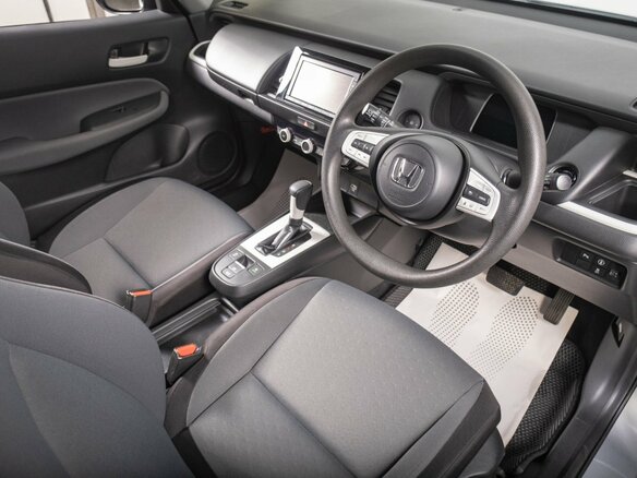 2021 Honda Fit IV, серый, 1439000 рублей - вид 7