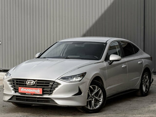 2020 Hyundai Sonata VIII (DN8), серебристый, 1750000 рублей, вид 1
