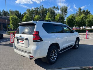 2019 Toyota Land Cruiser Prado 150 Series Рестайлинг 2, белый, 5350000 рублей, вид 5