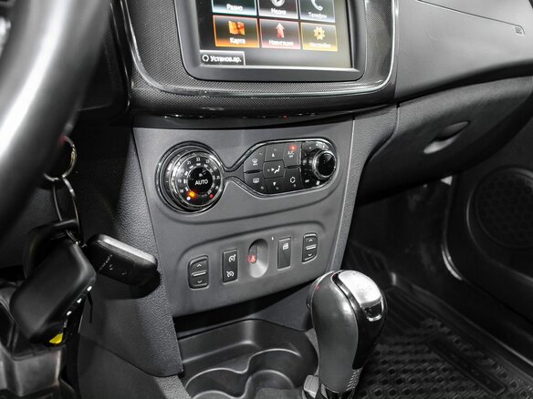 2019 Renault Logan Stepway II Рестайлинг, белый - вид 18